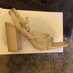 Chunky heel strappy sandals